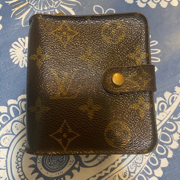 Louis Vuitton Brown and Gold Monogram Compact Wallet - Picture 1 of 16